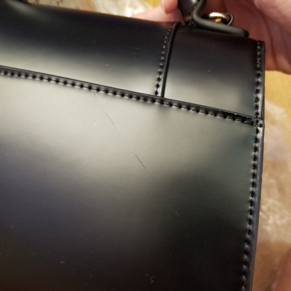 Forever 21 Black Handbag Satchel - Picture 5 of 5